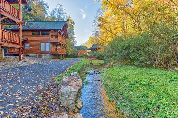 Smokey Max Cabin Villa Pigeon Forge Exterior photo